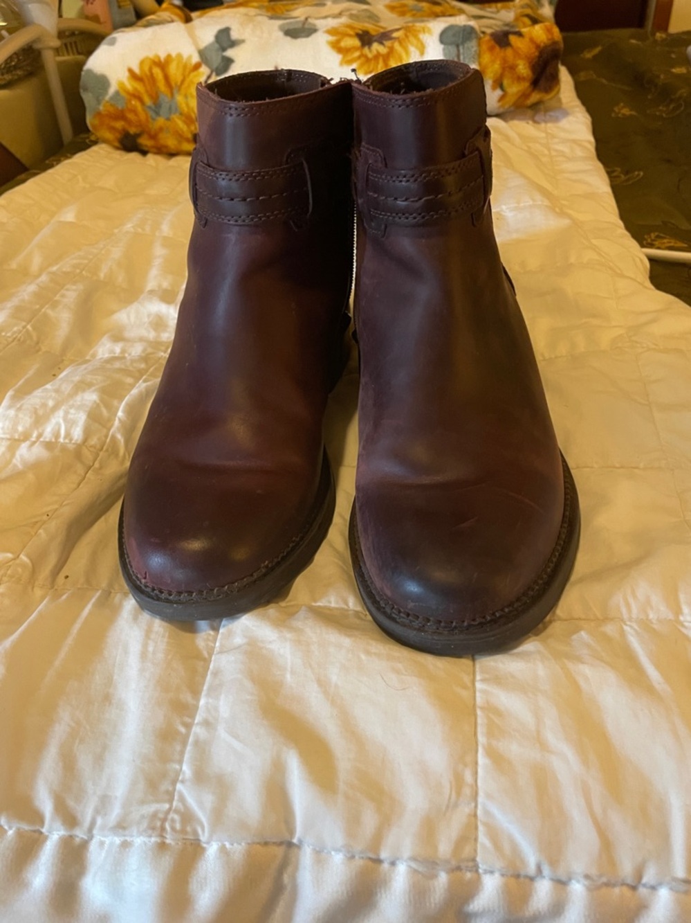 Women's Clarks Collection size 7 in EUC - Picture 6 of 8